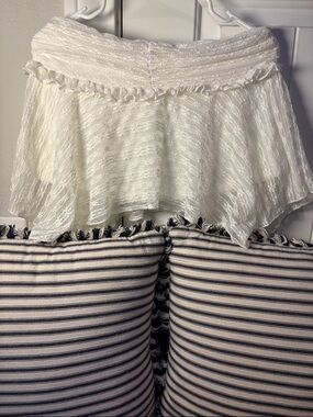 Derek Heart White Lace Mini Skirt